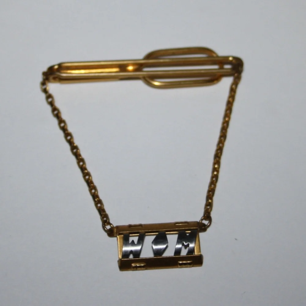 💛🔠 Vintage Gold “WM” Tie Clip by Swank (2